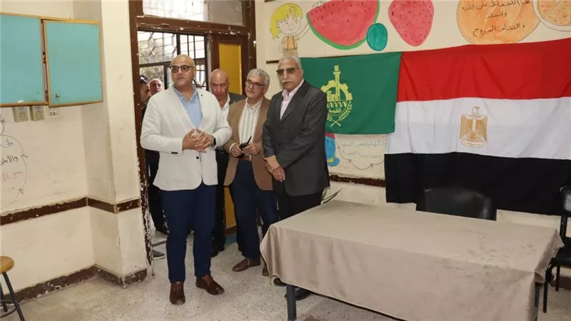مدير أمن القليوبية يتابع سير العملية الانتخابية بلجان الاقتراع بالمحافظة 