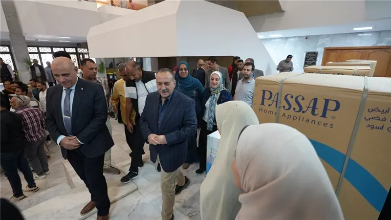 محافظ أسيوط يقدم أجهزة عرائس لـ50 فتاة من الأولى بالرعاية ويؤكد مبادرة إنسانية