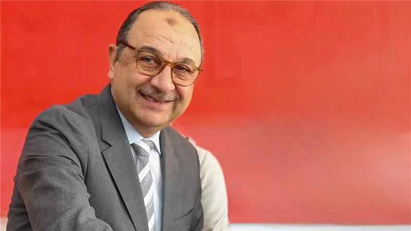 وزير قطاع الأعمال العام يدلي بصوته في انتخابات مجلس النواب 2025