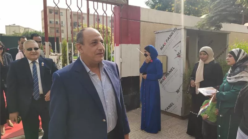 رئيس حزب حماة وطن يدلي بصوته في انتخابات النواب 2025 بمدرسة سيزا النبراوي