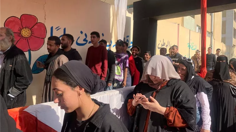 توافد كبير من الناخبين على مدرسة التونسي الابتدائية بالقاهرة 