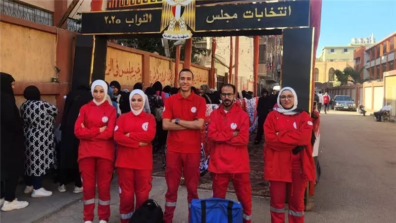 توافد الناخبين بأعداد كبيرة للإدلاء بأصواتهم في الساحل وسط تواجد الهلال الأحمر