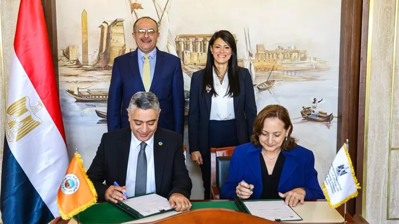 التخطيط: توقيع اتفاقية تعاون في مجال التدريب بين معهد الحوكمة والمقاولون العرب