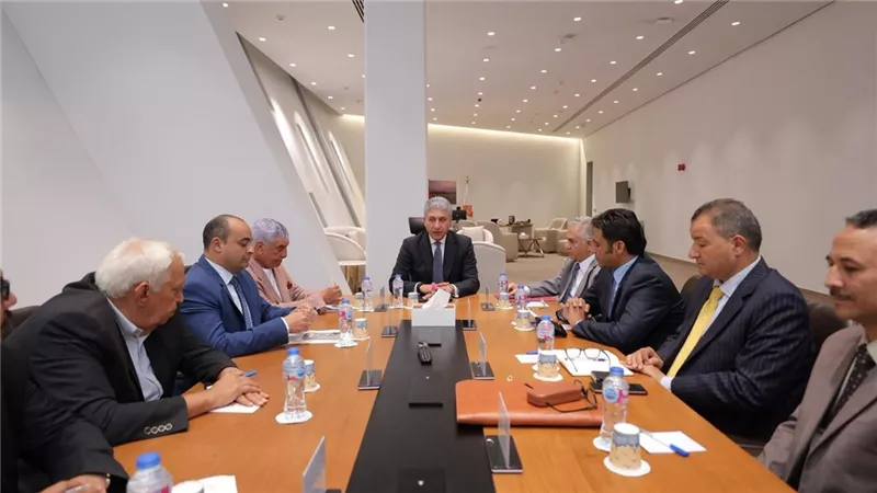 وزير السياحة  يعقد اجتماعاً موسعاً لبحث مقترحات تطوير المتحف المصري بالتحرير