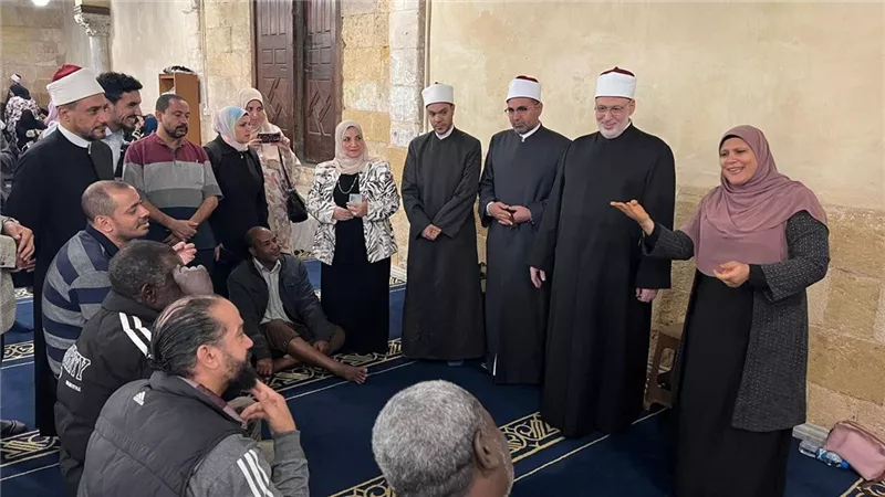 «الضويني» يتفقد برنامج تعلّم لغة الإشارة بالجامع الأزهر