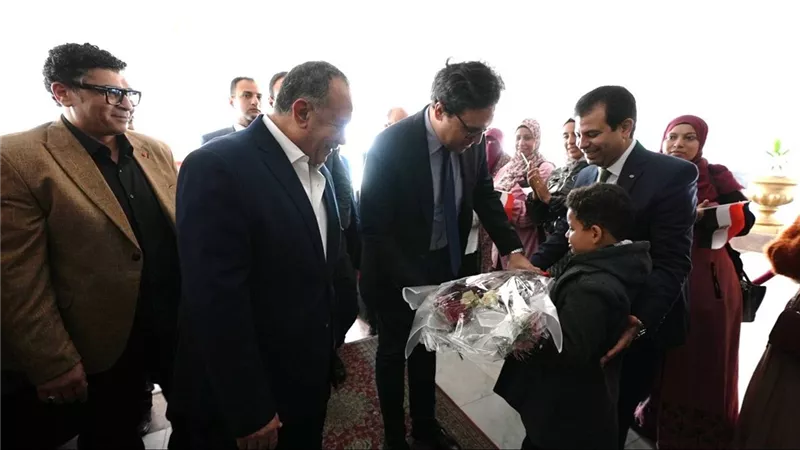أبو النصر يستقبل وزير الثقافة لبحث تطوير المرافق الثقافية وإنشاء أوبرا أسيوط