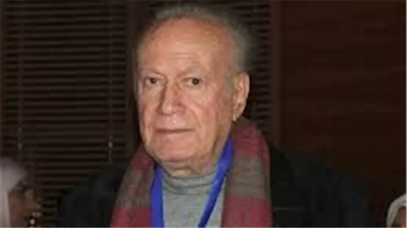 بعد رحيله.. من هو الناقد الأدبي الكبير محمد عبد المطلب؟ 