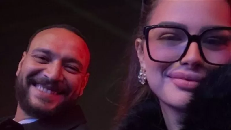 بالرغم من أنباء إنفصالهما..هنادي مهنا توجه كلمات رومانسية لـ أحمد خالد صالح
