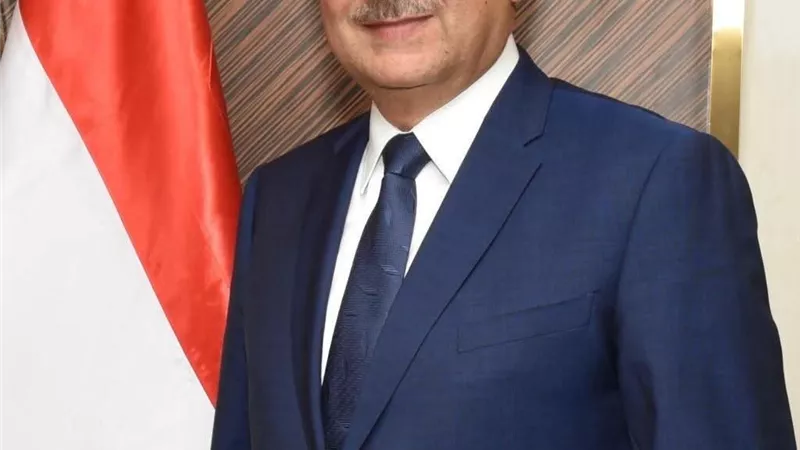 وزير قطاع الأعمال يمثل مصر بمؤتمر أدوية أفريقيا بالجزائر لتعزيز التصنيع المحلي