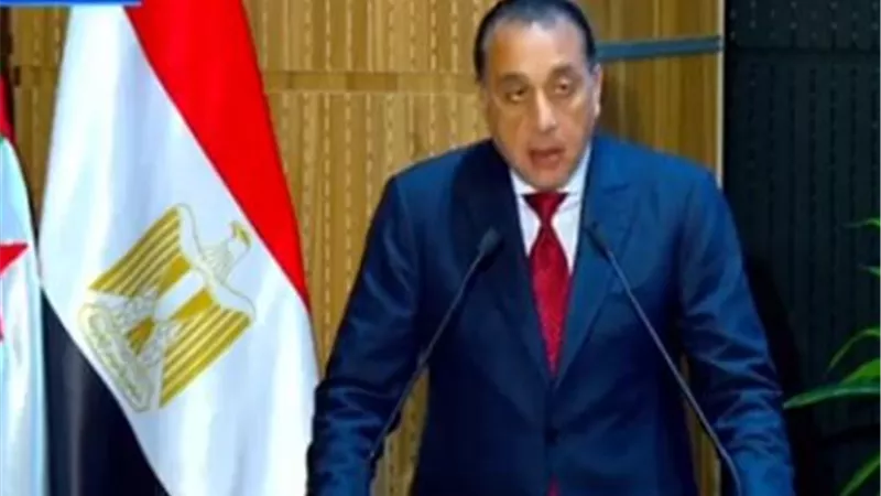 رئيس الوزراء: نعيش لحظة مثالية لتوسيع الشراكة الاقتصادية بين مصر والجزائر