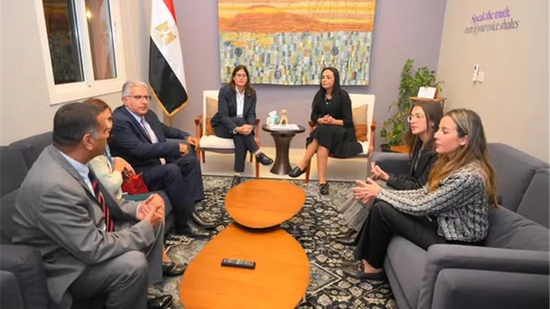 وزيرة التضامن الاجتماعي تتفقد مؤسسة الحمل الصغير بمدينة العبور 