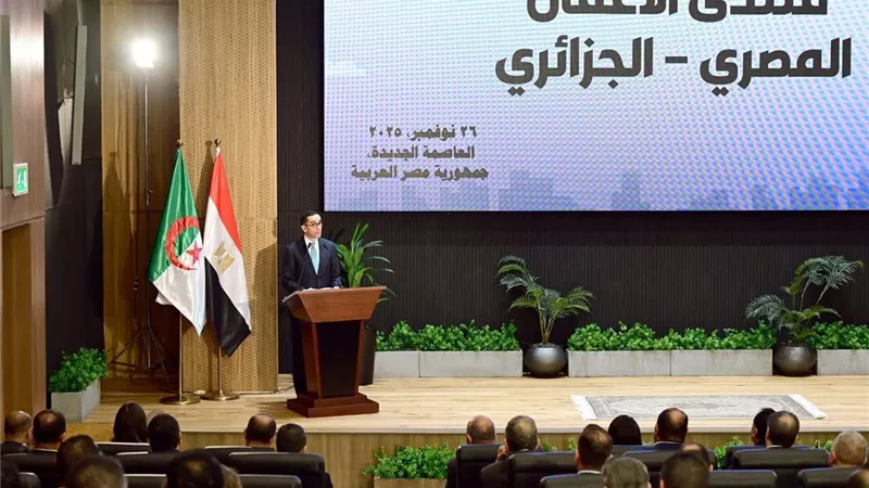 حسن الخطيب: نستهدف تعظيم حجم الاستثمارات والتجارة مع الجزائر