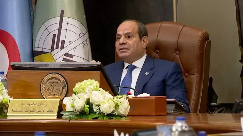 الشباب ومستقبل الوظائف الرقمية.. السيسي يوجه رسالة خلال كشف الهيئة العسكري