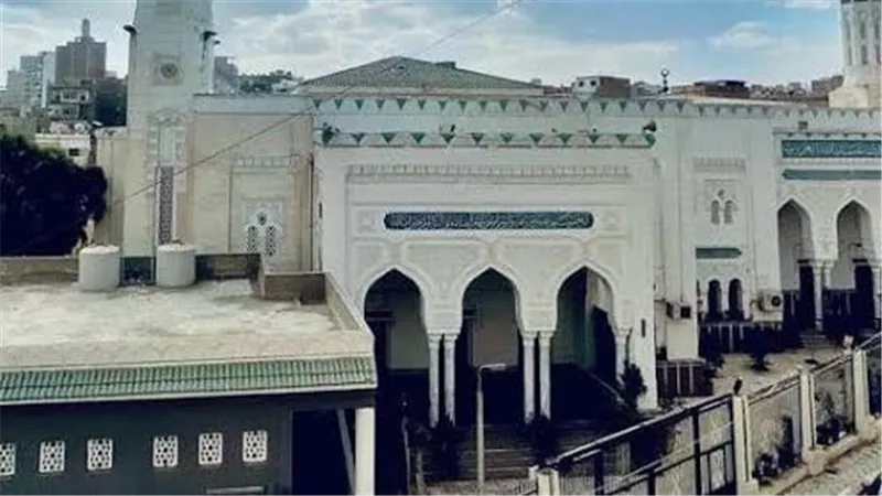 مواقيت الصلاة في محافظة السويس اليوم الخميس  27 نوفمبر آذان العشاء 6:12 م