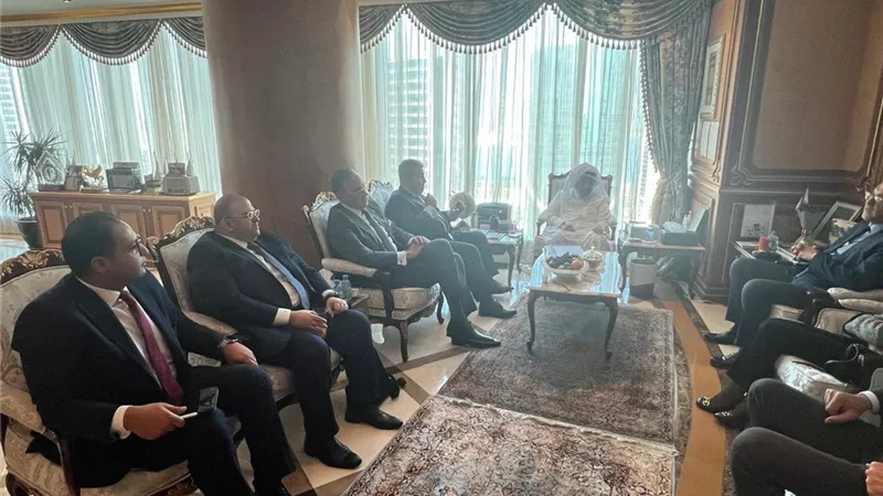‎رئيس هيئة الاستثمار يلتقي رئيس رابطة رجال الأعمال القطريين