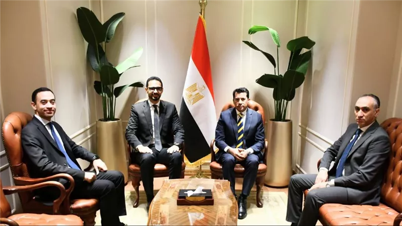 وزير الرياضة يبحث مع رئيس اتحاد الجودو استعدادات المنتخبات وخطط تطوير اللعبة 