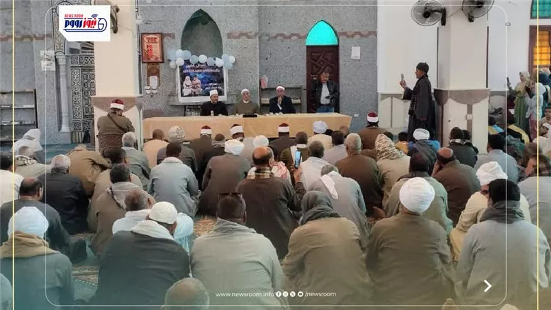 مديرأوقاف الفيوم يعقد اجتماعًا مع العاملين لمتابعة استعدادات فصل الشتاء 
