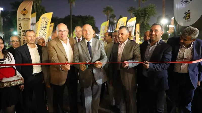 محافظ القاهرة يفتتح مهرجان العسل المصري بحديقة الحرية بالزمالك |صور 