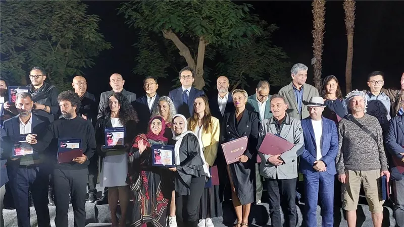 وزير الثقافة ومحافظ الأقصر يشهدان ختام “ملتقى الأقصر الدولي للتصوير” 