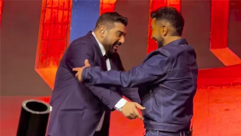 بمشاركة آدم .. أحمد سعد يتألق في حفله بالكويت |صور