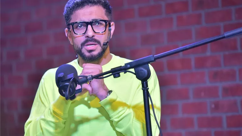 أيمن أشرف: فايلر مدرب متكامل.. وابتعاده عن أسرته أنهى شغفه في الأهلي 