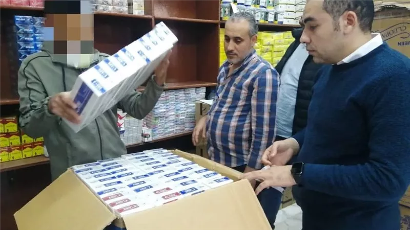 ضبط 11 ألف و750 ألف عبوة سجائر مهربة وغير مصرح بتداولها بالأسواق في المنوفية