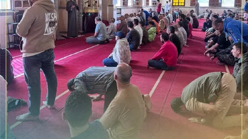 وسط اقبال كبير من رواد المساجد.. إقامة مقارئ الجمهور بالسويس