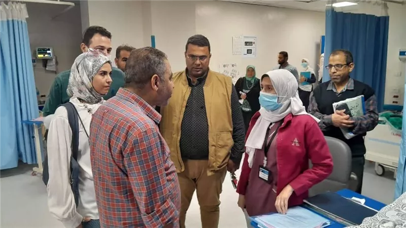 وكيل صحة أسيوط يقود حملة مفاجئة لتقييم مستشفى منفلوط المركزي