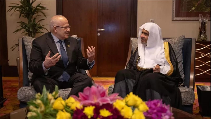 العيسى والخشت يناقشان الانتقال من تجديد الخطاب لـ إعادة بناء المنظومة المعرفية