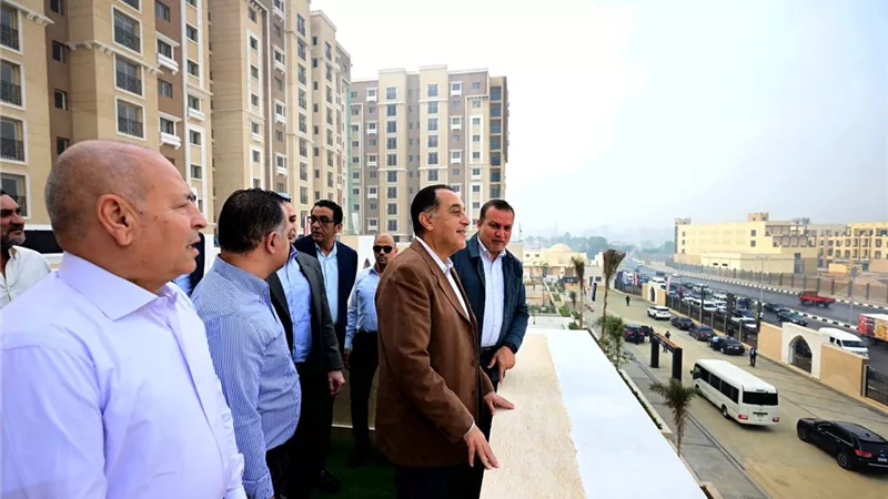 رئيس الوزراء يتفقد مشروع 