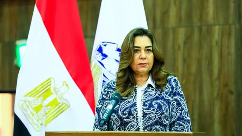 وزيرة التنمية المحلية تُطلق النسخة الثالثة من برنامج «قادة المناخ» 