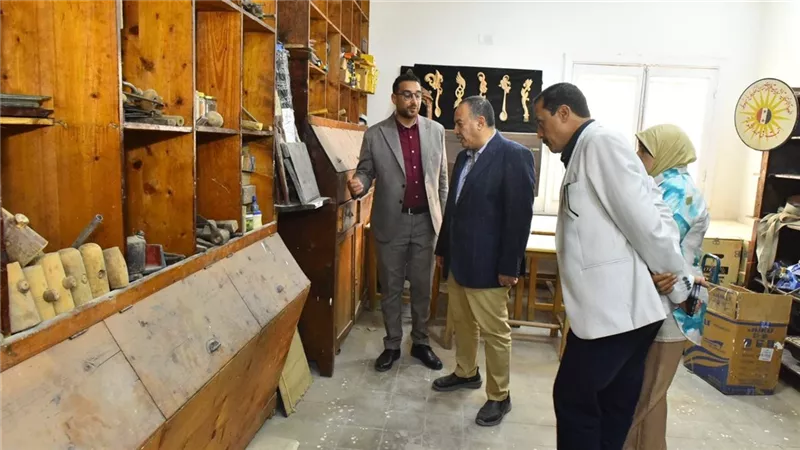 محافظ أسيوط يتفقد اللمسات النهائية بـ