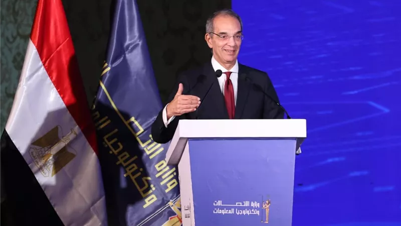 وزير الاتصالات: 40 ألف برج إشارة بحلول 2026 والعمل الحر فرصة للشباب  
