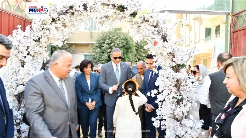 محافظ الفيوم يفتتح أعمال تطوير مدرسة الأمل للصم وضعاف السمع في الحادقة