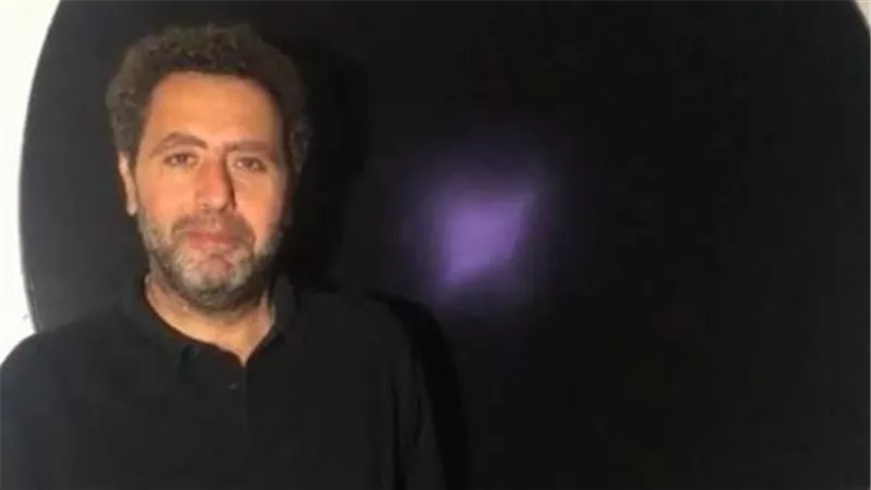 وزير الثقافة يعتمد قرار اللجنة الفنية بتكليف الفنان آرمن أجوب قيمًا فنيًا على 