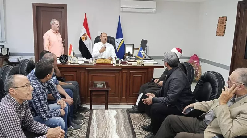 حوار مجتمعي لبحث تعديلات مسجد التقوى بما يتوافق وتطوير طريق عزبة البرج