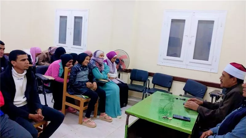 أوقاف الوادي الجديد تنظم ندوة تثقيفية حول إكرام ذي الشيبة وتوقير العلماء