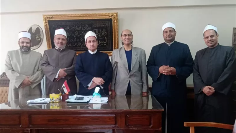 وكيل أوقاف ببورسعيد يستقبل منسق بيت العائلة المصرية 