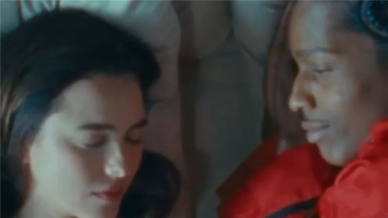  مارغريت كوالي وآيساب روكي نجوم فيلم دار شانيل الفرنسية