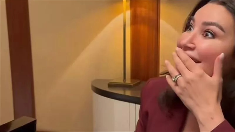 كواليس تصميم مجوهرات الفنانة أروى جودة في حفل زفافها 