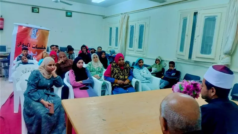 التفكك الأسري.. أسبابه وعلاجه في ندوة تثقيفية لأوقاف الوادي الجديد