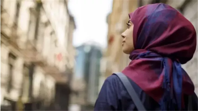 أمينة الفتوى بدار الإفتاء: الحجاب فرض شرعي وله مواصفات محددة