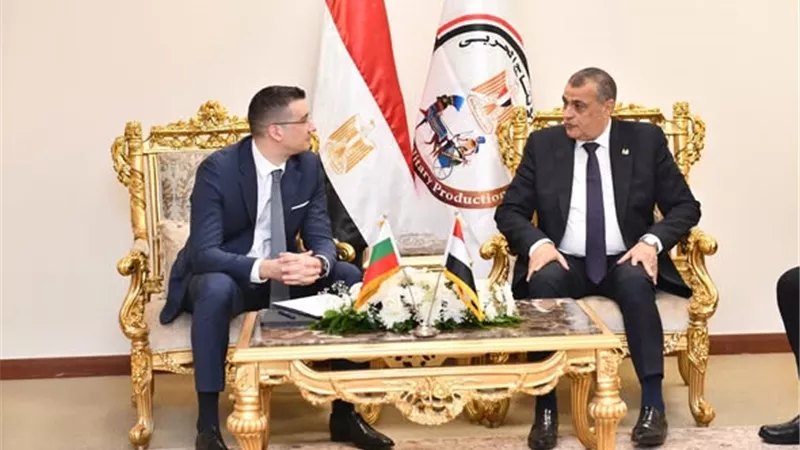 وزير الإنتاج الحربي يستقبل وزير الاقتصاد البلغاري لبحث أوجه التعاون المشترك
