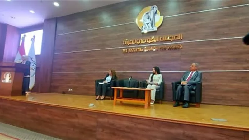 محافظ القاهرة: تحديات التنمية تحتم علينا أن نسرع الخطى في ملف حماية المرأة