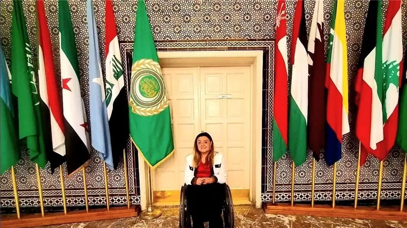 المشرف العام على 
