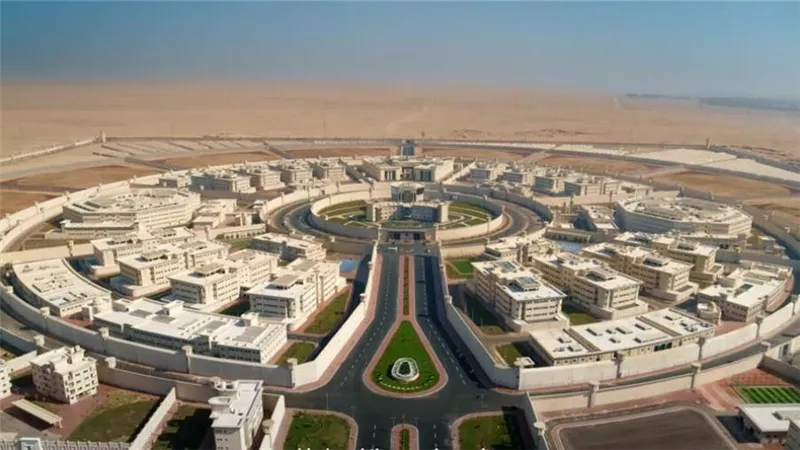 مصدر أمنى ينفى شائعات روجها أحد الحقوقيين عن تركيب طرف صناعى لنزيل 