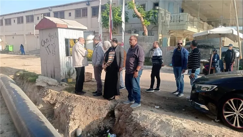 رئيس مياه القناة يتابع أعمال الإحلال والتجديد لمحطة صرف صحى المستقبل