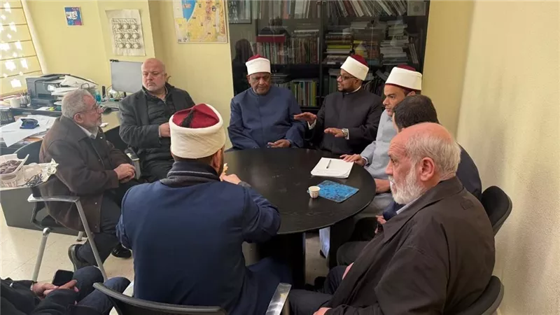 وفد الأزهر يلتقي مسئولي المفوضية الإسلامية بإسبانيا لبحث احتياجاتهم العلمية 