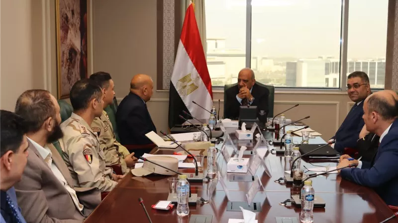 وزير الكهرباء يجتمع برؤساء الشركة المصرية للتعدين لبحث مستجدات التعاون