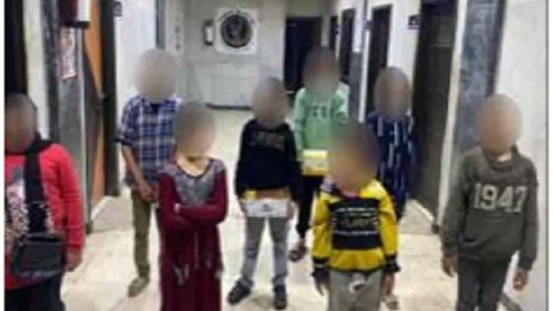 لاستجداء المارة.. القبض على شبكة لاستغلال الأطفال في التسول بالقاهرة 